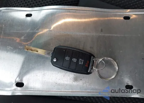 2020 Kia Optima Lx z USA, uszkodzony, nr VIN 5XXGT4L38LG403827